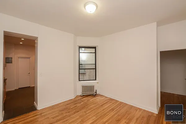 Rented by Bond New York | media 10