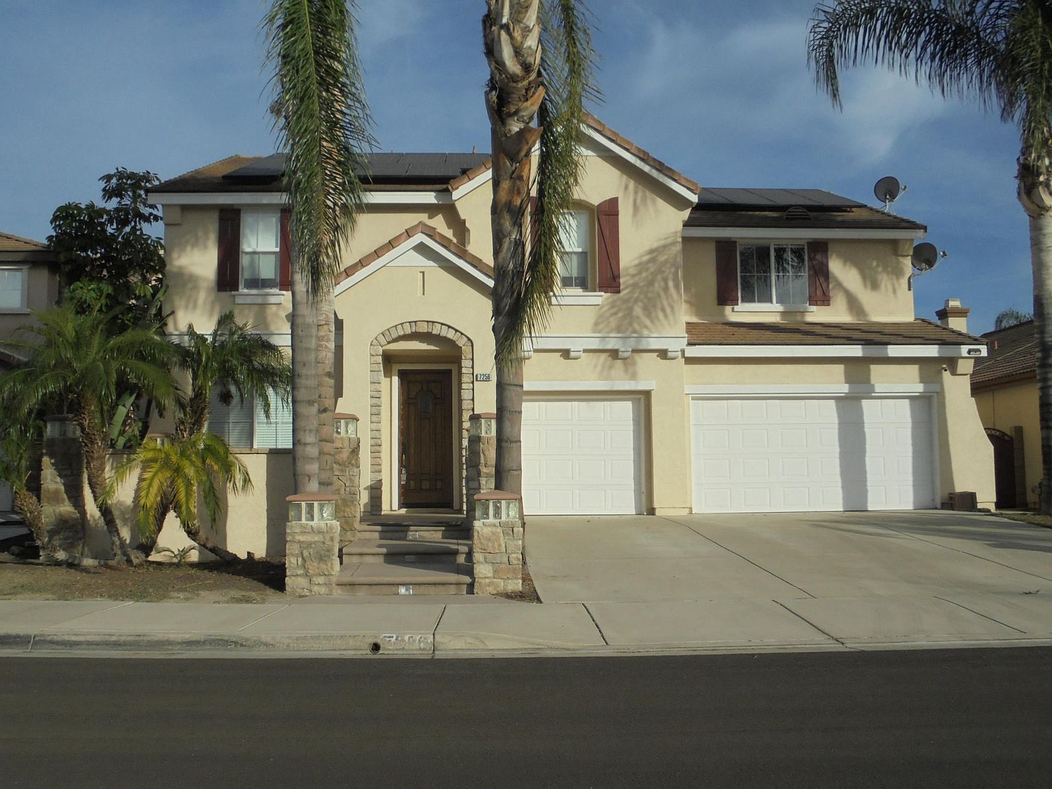 7256 Spindlewood Dr, Eastvale, CA 92880 Zillow
