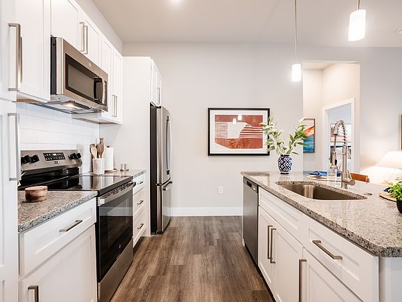 5th image of 7811 N 99th Ave #222