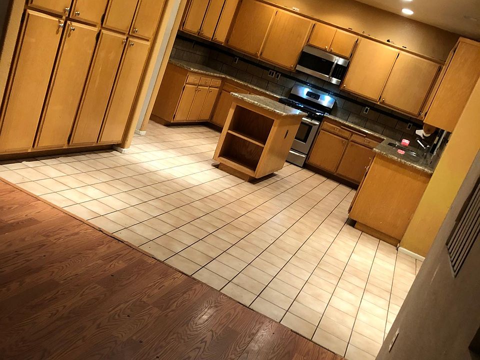2nd image of 36727 Atka Ct