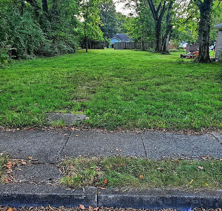 2nd image of 113 W 14th Ave