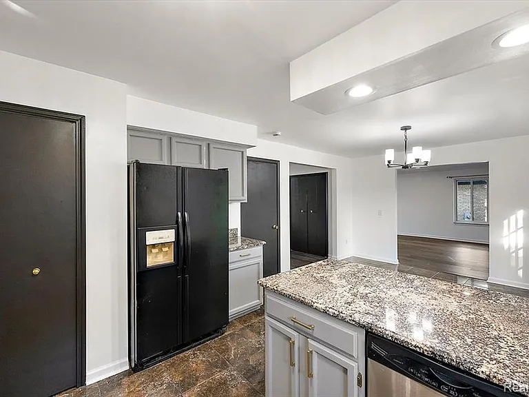 48156 Virginia Ct — Photo 15
