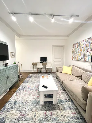 Rented by Compass | media 11