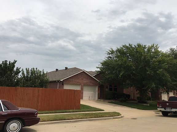 3rd image of 2016 Davy Crockett Dr