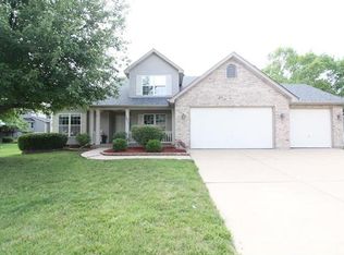 1671 Rodeo Dr, Saint Charles, MO 63303