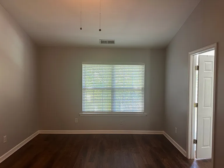 743 Celeste Ln SW — Photo 22