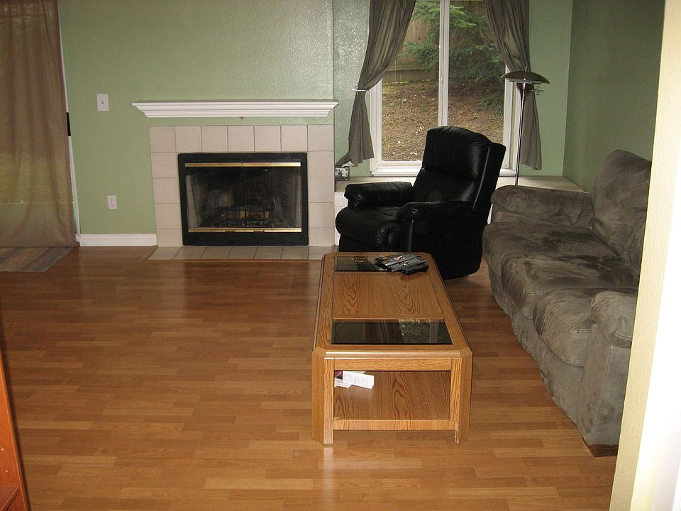 1st image of 12424 109th Ct NE APT D101