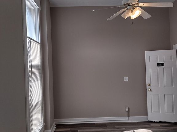 3rd image of 101 E Main St #B