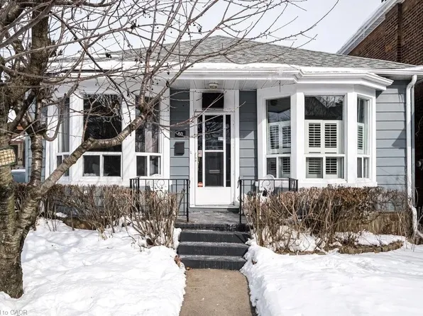 50 Macaulay St W, Hamilton, ON L8L 1E7