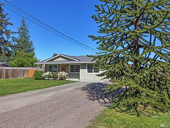 2nd image of 620 Parkside Dr