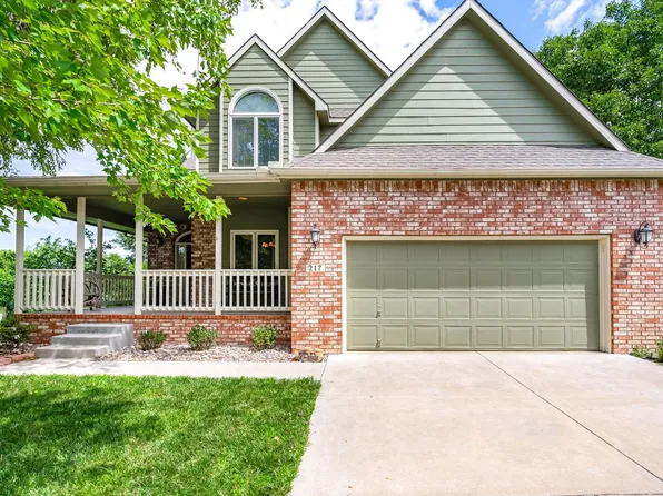 217 Chaparral Ct, Andover, KS 67002