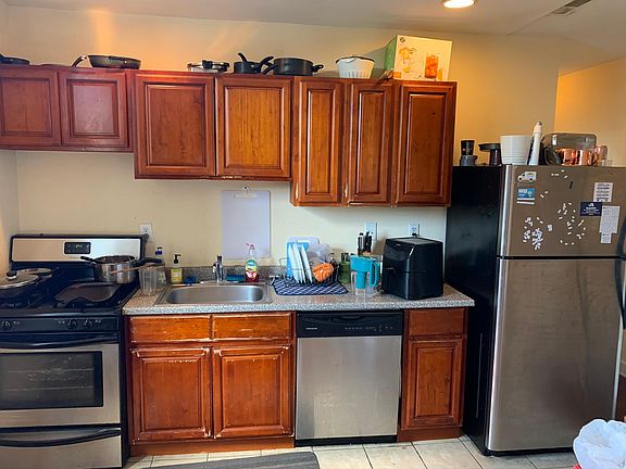 4th image of 4051 Baring St #2B