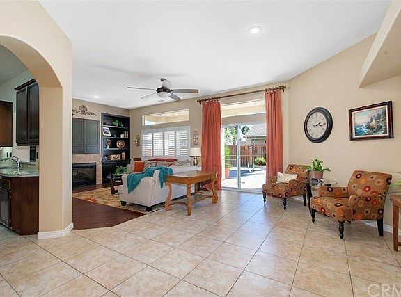 4th image of 39823 Saint Honore Dr