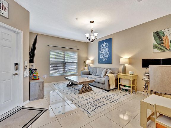 4th image of 2851 W Prospect Road #1209