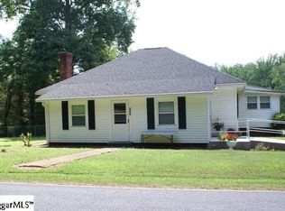 235 Bobo Rd, Wellford, SC 29385