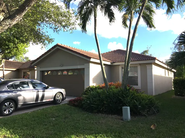 18266 NW 6th St, Pembroke Pines, FL 33029