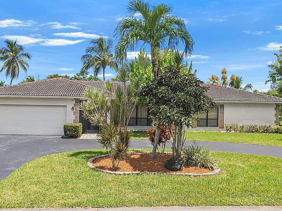 4th image of 2640 NW 115th Drive