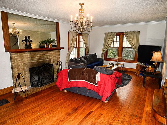 5th image of 2112 S Westnedge Ave