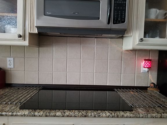2nd image of 975 9th Cir Unit 21