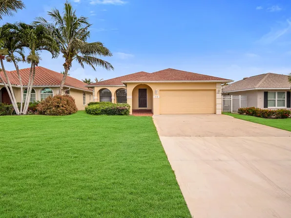 519 99th Ave N, Naples, FL 34108