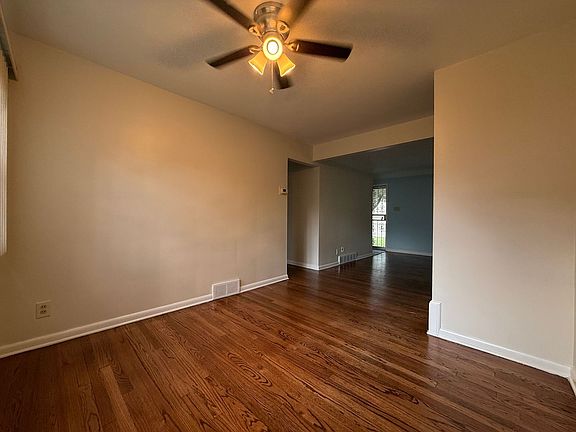 5th image of 24113 E Silsby Rd