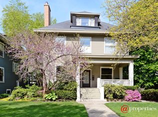 1034 Hinman Ave, Evanston, IL 60202