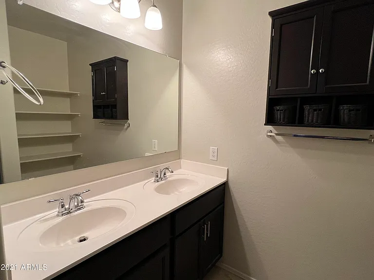 2210 N Saint Bonita Ln — Photo 9
