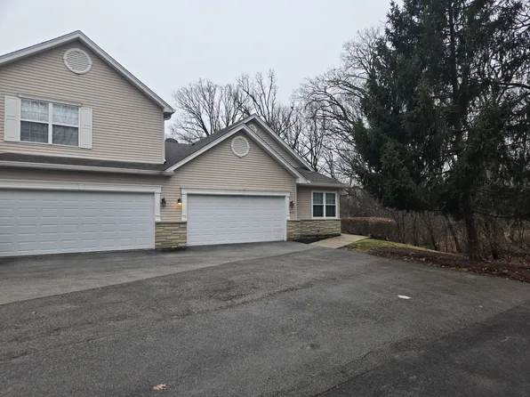 927 Treeline Ct, Lockport, IL 60441