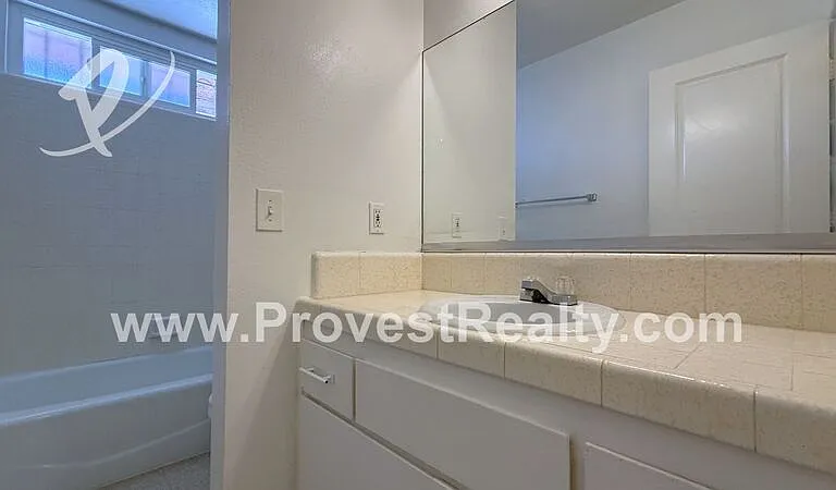 20130 Rimrock Rd #B — Photo 12
