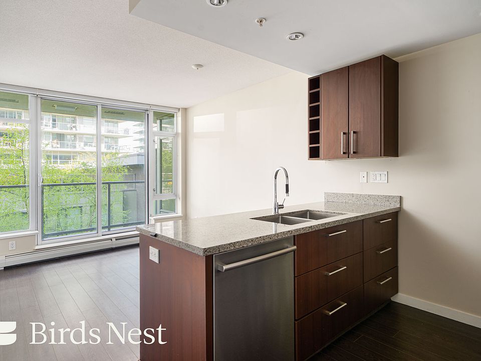 1st image of 138 W 1st Ave #406