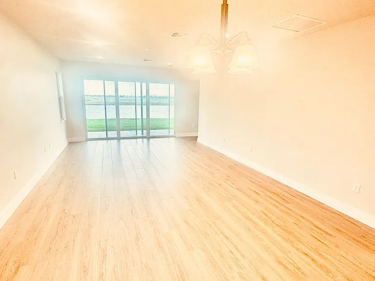8538 Rocard Ct — Photo 17