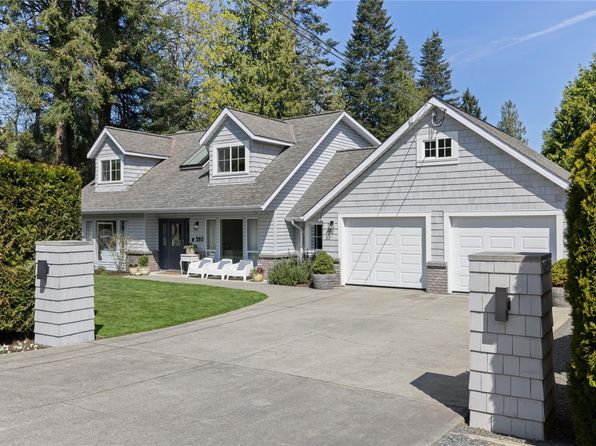 595 Eaglecrest Dr, Qualicum Beach, BC V9K 1E4