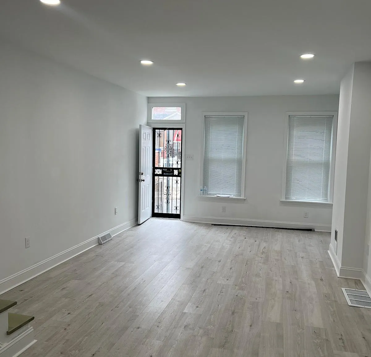 3 bed, 1260 sqft, $1,750 — Photo 1