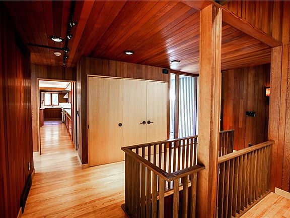 5th image of 30850 Park Ln