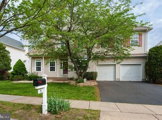 42 York Dr, Princeton, NJ 08540