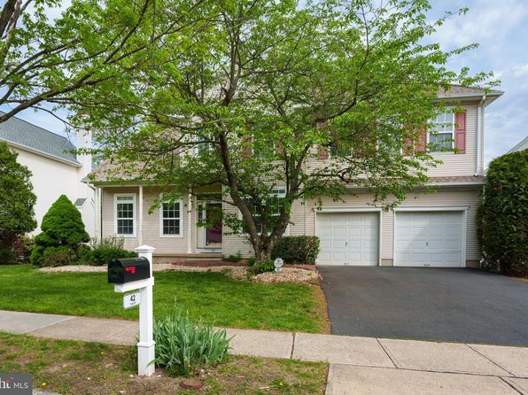 42 York Dr