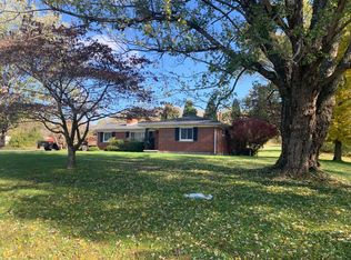 9704 Glasgow Rd, Burkesville, KY 42717