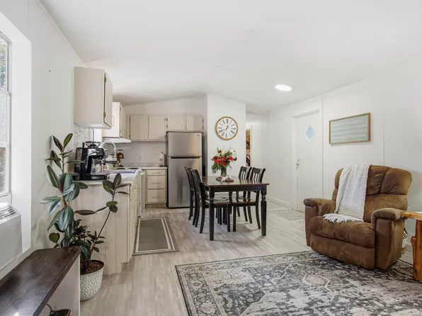 12171 County Highway 3280, Ponce De Leon, FL 32455