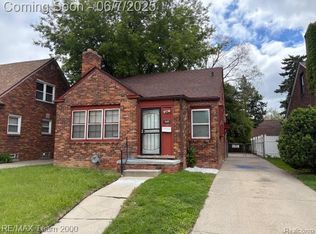 18458 Snowden St, Detroit, MI 48235