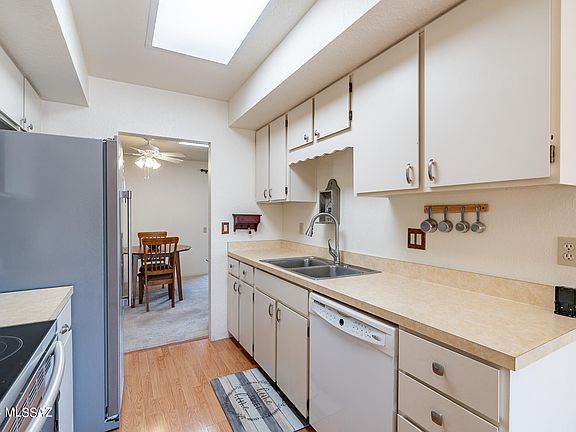 4th image of 401 N Calle De Las Profetas
