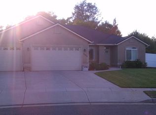 3488 Denali St, Redding, CA 96002
