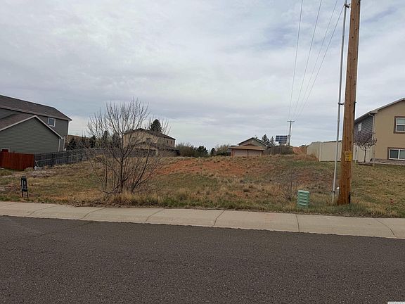 5th image of 2272 Falcon Ct