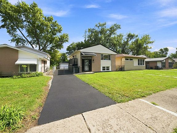 4th image of 16601 Honore Ave