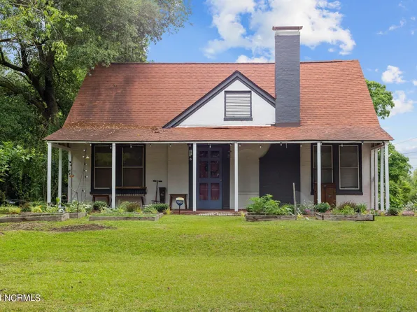 721 N Poplar Street, Aberdeen, NC 28315