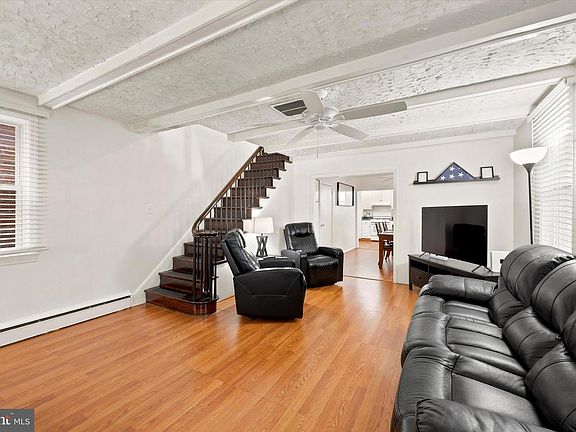3rd image of 1249 E 12th St