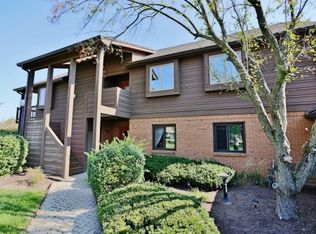7173 Bluffs Dr, Dayton, OH 45459