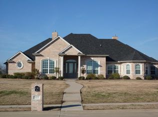 915 Bentwater Pkwy, Cedar Hill, TX 75104