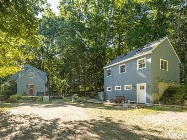 18 Burton Road, Salisbury, CT 06068