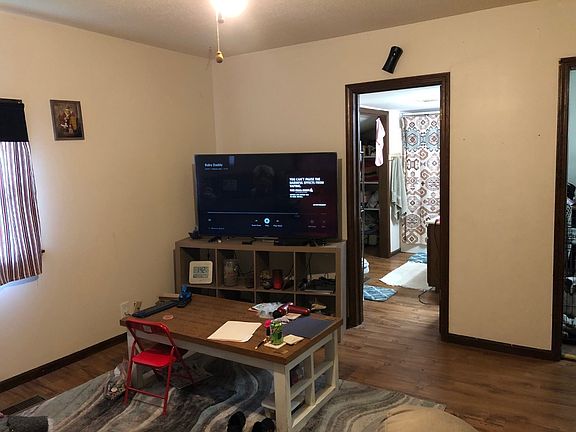 3rd image of 327 Mansur St