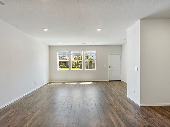 4th image of 11604 NE 16th St